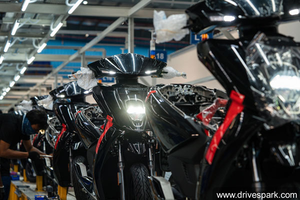 ఏథర్ ఎనర్జీ ఎలక్ట్రిక్ స్కూటర్ ప్లాంట్ టూర్.. చూసొద్దాం రండి..