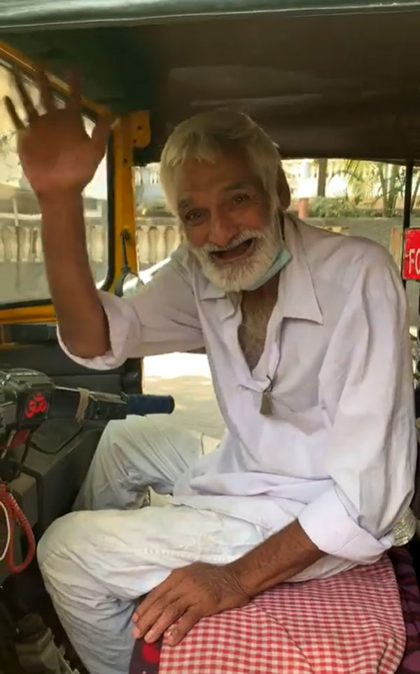 మనవరాలు చదువు కోసం ఇంటిని అమ్మిన ఆటో తాత