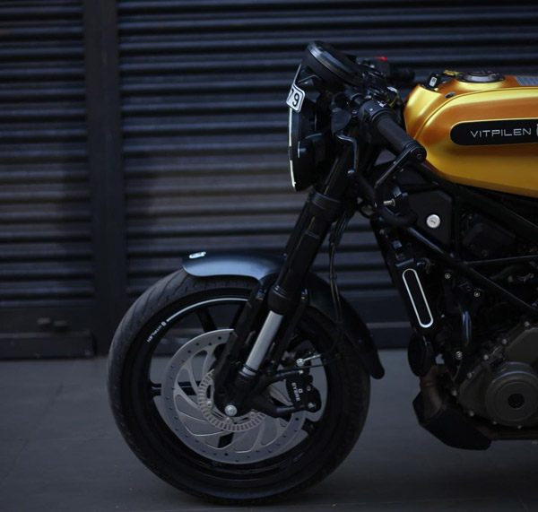 మీరు ఎప్పుడూ చూడని ఎల్లో కలర్ హస్క్‌వర్నా విట్‌పిలీన్ 250 బైక్‌, ఇదే