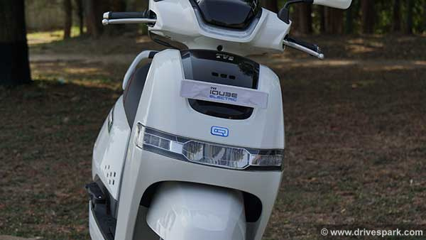 రాజధానిలో టీవీఎస్ ఐక్యూబ్ ఎలక్ట్రిక్ స్కూటర్ విడుదల; ధర మరియు ఇతర వివరాలు