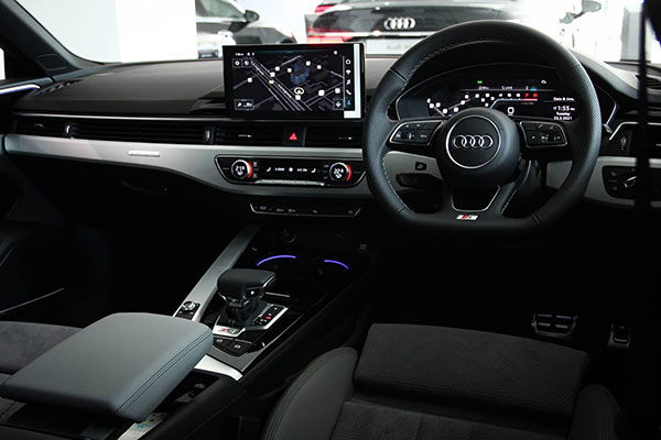 డీలర్ల వద్దకు చేరుకుంటున్న కొత్త ఆడి ఎస్5 స్పోర్ట్‌బ్యాక్