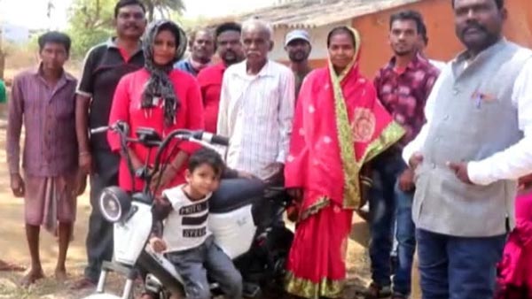 విలేజ్‌లో తయారైన ఈ ఎలక్ట్రిక్ బైక్ ధర చాలా చీప్ గురూ..