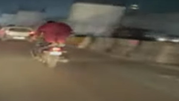 బైక్ స్టంట్ వీడియో చూసి పోలీసులకు పట్టుబడ్డ బైకర్
