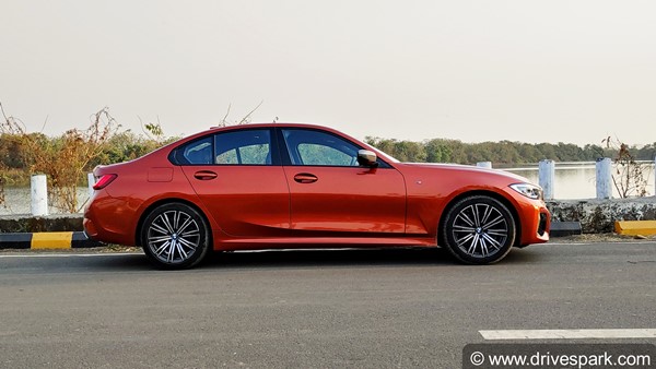 షాకింగ్: ఒక్కరోజులోనే అమ్ముడైపోయిన బిఎమ్‌డబ్ల్యూ ఎమ్340ఐ ఎక్స్‌డ్రైవ్!