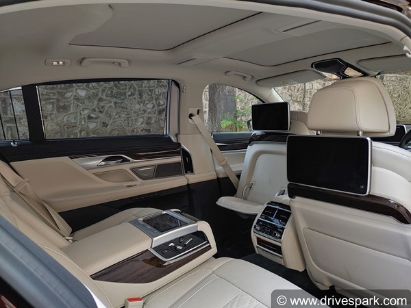 బిఎమ్‌డబ్ల్యూ 730ఎల్‌డి లగ్జరీ సెడాన్ రివ్యూ.. లేటెస్ట్ ఫీచర్స్ & వివరాలు 