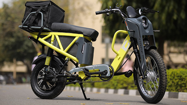 గెలియోస్ హోప్ ఎలక్ట్రిక్ స్కూటర్; ధర తక్కువ, డ్రైవింగ్ లైసెన్స్ అవసరమే లేదు