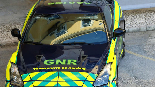 క్రిమినల్స్ నుండి సీజ్ చేసిన కార్లతో మంచి పనులు చేస్తున్న పోలీసులు!