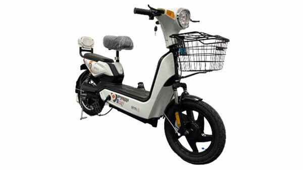 కేవలం 39,999 రూపాయలకే ఎలక్ట్రిక్ స్కూటర్ ; వివరాలు