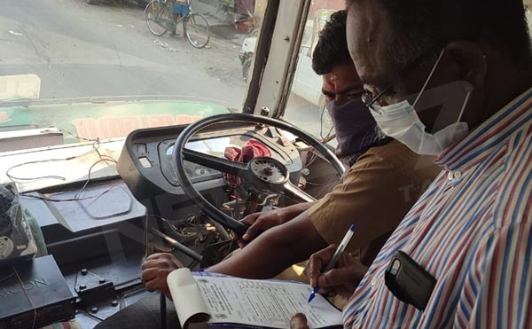 ఫేస్ మాస్క్ లేనందుకు గవర్నమెంట్ బస్ డ్రైవర్‌కు జరిమానా; పూర్తి వివరాలు