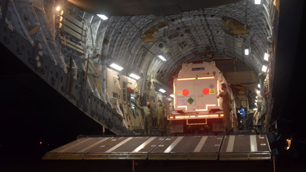 యుద్ధ విమానాల ద్వారా ఆక్సిజెన్ ట్యాంకర్స్ సరఫరా