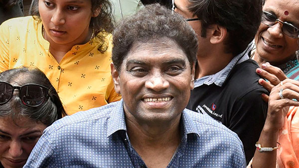 బాలీవుడ్ కమెడియన్స్ ఉపయోగించే లగ్జరీ కార్స్.. ఎప్పుడైనా చూసారా..! బాలీవుడ్ కమెడియన్స్ ఉపయోగించే లగ్జరీ కార్స్.. ఎప్పుడైనా చూసారా..!