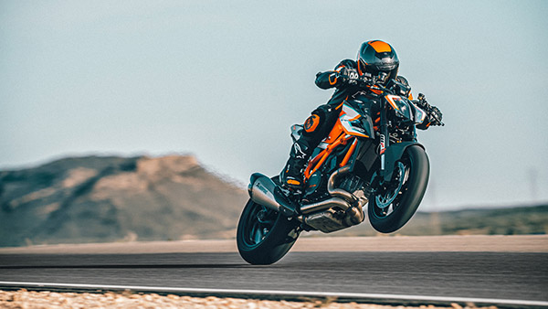 పవర్‌ఫుల్ కెటిఎమ్ 1290 సూపర్ డ్యూక్ ఆర్ఆర్ ఆవిష్కరణ - వివరాలు