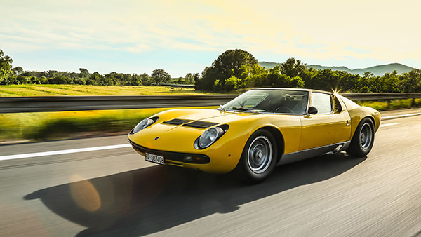 అర్థశతాబ్ధపు అద్భుతమైన స్పోర్ట్స్ కార్; 24 సెకన్లలోనే 1 కిలోమీటర్ దూరం..