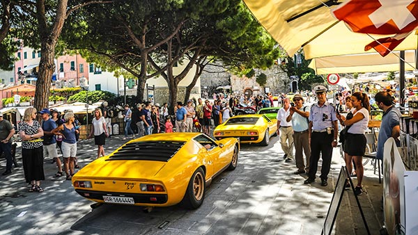 అర్థశతాబ్ధపు అద్భుతమైన స్పోర్ట్స్ కార్; 24 సెకన్లలోనే 1 కిలోమీటర్ దూరం..