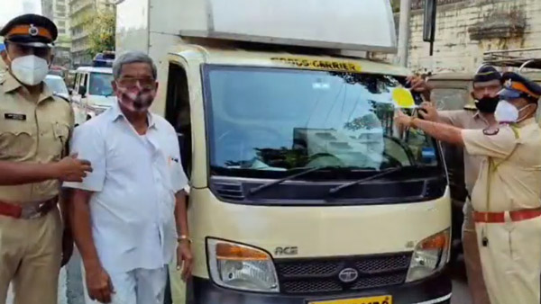 అలెర్ట్.. అక్కడ కలర్ కోడెడ్ స్టిక్కర్ సిస్టమ్ బంద్; కొత్త సిస్టమ్ స్టార్ట్