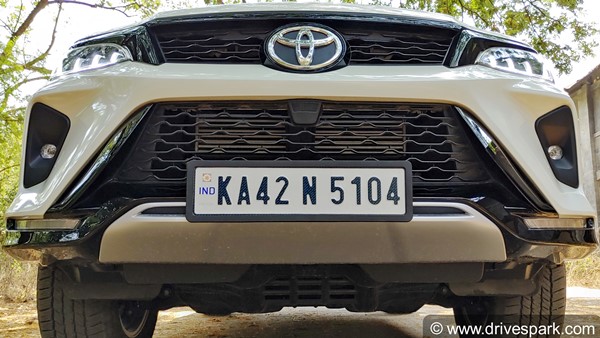 2021 టయోటా ఫార్చ్యూనర్ లెజెండర్ రివ్వూ.. భారత మార్కెట్లో పవర్‌పుల్ ఎస్‌యూవీ