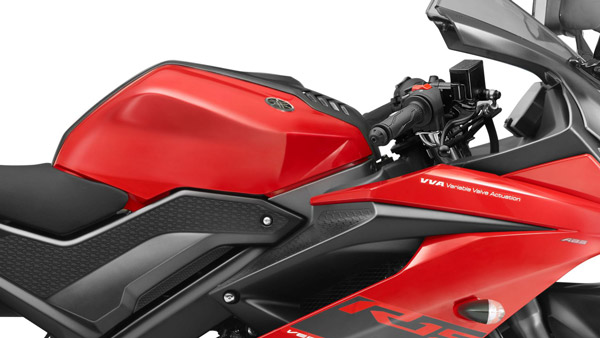 కొత్త కలర్ ఆప్సన్లో విడుదలైన యమహా YZF R-15 V3 బైక్; పూర్తి వివరాలు