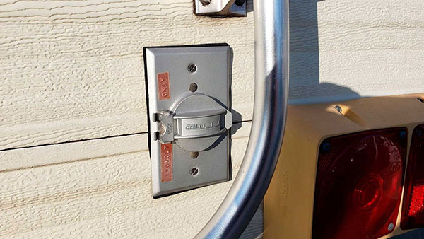 ఈ మినీ క్యాంపర్‌తో మీ క్యాంపింగ్‌ను మరింత సరదాగా మార్చుకోండి!