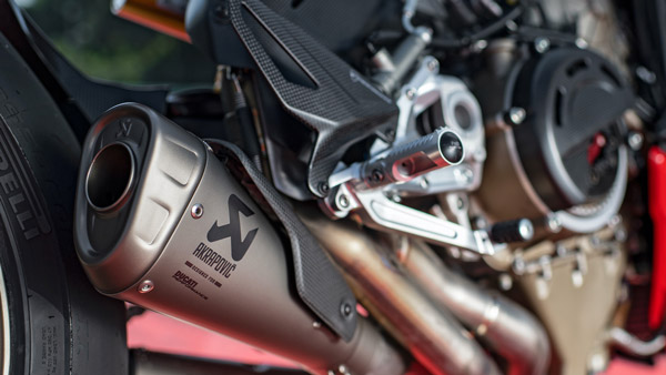 భారత్‌లో అడుగుపెట్టిన 2021 డుకాటీ స్ట్రీట్ ఫైటర్ V4 & V4S బైక్స్; వివరాలు 