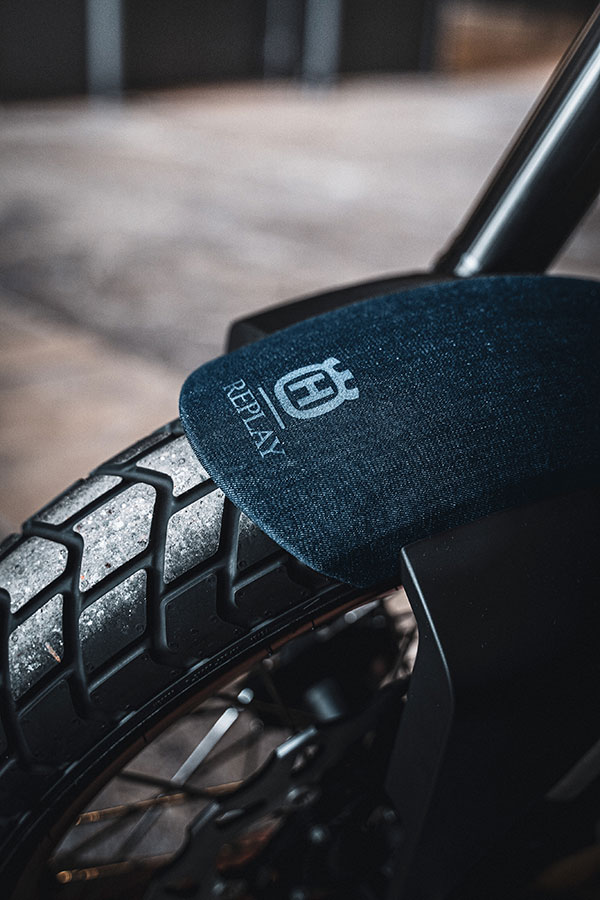 హస్క్వార్నా విట్‌పిలెన్ 701 లిమిటెడ్ ఎడిషన్ ఆవిష్కరణ - వివరాలు 