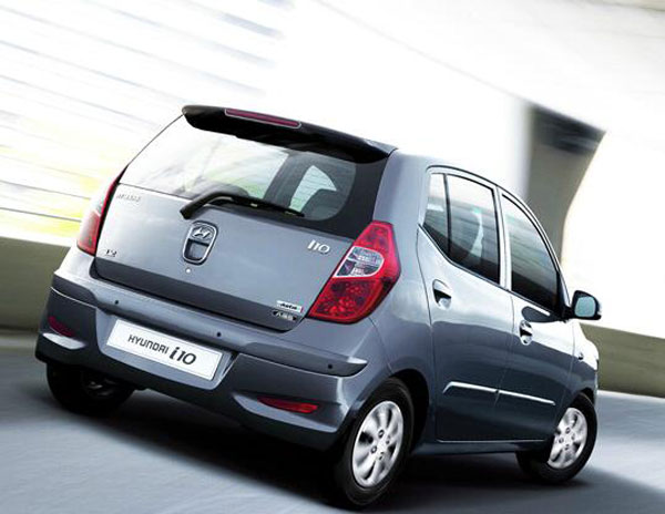 దొంగలించిన కారుని 40 నిముషాల్లోనే స్వాధీనం చేసుకున్న పోలీసులు.. ఎలా అనుకునుటున్నారా