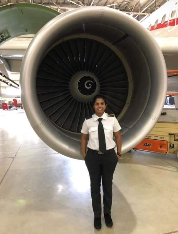 మీకు తెలుసా.. భారతదేశపు మొట్టమొదటి కమర్షియల్ పైలట్ ఈ యువతి 