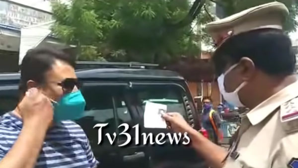 ACP అని చెప్పుకున్న వ్యక్తిని అరెస్టు చేసిన పోలీసులు.. ఎందుకో తెలుసా?