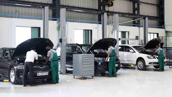 కరోనా సెకండ్ వేవ్ ఎఫెక్ట్ : స్కొడా మెయింటినెన్స్ షెడ్యూల్ గడువు పొడగింపు!