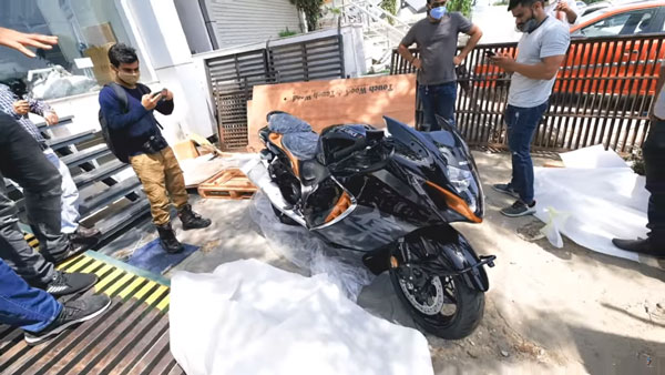 2021 హయాబుసా డీలర్‌షిప్‌కి వచ్చేసిందోచ్.. ఇక డెలివరీ త్వరలోనే