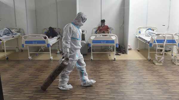 అవసరమైన వారికి ఉచితంగా ఆక్సిజన్ అందిస్తున్న 26 ఏళ్ల యువతి.. నిజంగా గ్రేట్ కదా..!