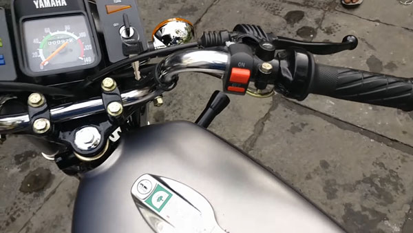 కొత్త బైకును తలపిస్తున్న రీస్టోర్డ్ యమహా RX100; పూర్తి వివరాలు