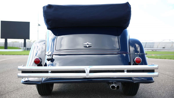 రూ. 9.9 కోట్లకు అమ్ముడైన 1935 మోడల్ కారు.. పూర్తి వివరాలు