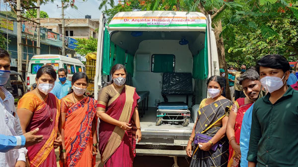 అంబులెన్స్ డ్రైవర్‌గా మారిన కాంగ్రెస్ ఎమ్మెల్యే.. ఎక్కడో తెలుసా?