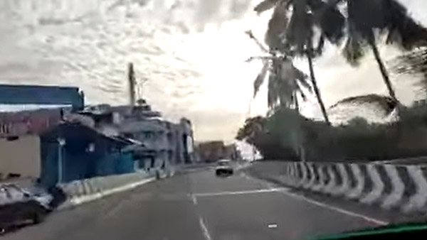 కొంపముంచిన ఓవర్ స్పీడ్.. భారీగా దెబ్బతిన్న మహీంద్రా జైలో[వీడియో]