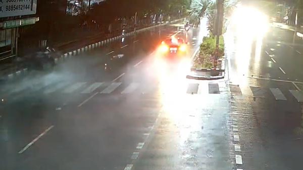 ప్రాణం తీసిన ఆడి కార్ మెరుపు వేగం [వీడియో]