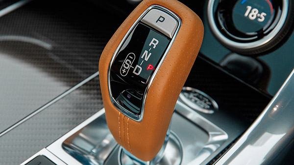 కొత్త 2021 రేంజ్ రోవర్ స్పోర్ట్ ఎస్‌విఆర్ విడుదల: ధర, ఫీచర్లు, స్పెసిఫికేషన్లు