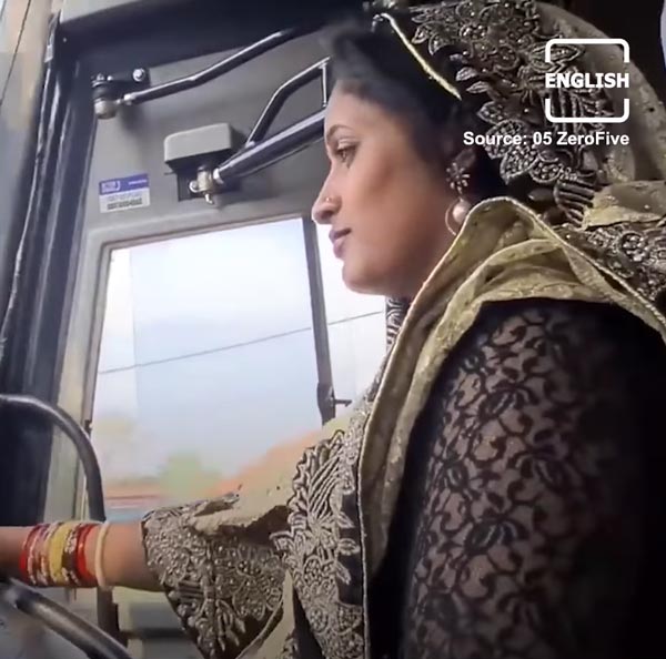 అందమైన మహిళ చీరకట్టుతో వోల్వో బస్ డ్రైవ్ చేస్తే..? సూపర్ కదూ.. వీడియో చూడండి