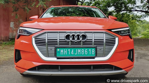 ఆడి బ్రాండ్ యొక్క ఫస్ట్ ఎలక్ట్రిక్ ఎస్‌యూవీ 'ఈ-ట్రోన్' 55 క్వాట్రో ఫస్ట్ డ్రైవ్ రివ్యూ.. ఇప్పుడు మీ కోసం