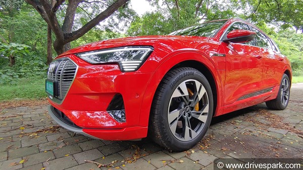 ఆడి బ్రాండ్ యొక్క ఫస్ట్ ఎలక్ట్రిక్ ఎస్‌యూవీ 'ఈ-ట్రోన్' 55 క్వాట్రో ఫస్ట్ డ్రైవ్ రివ్యూ.. ఇప్పుడు మీ కోసం