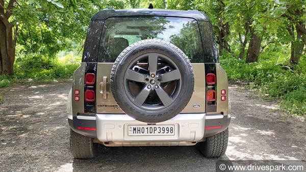 ఆఫ్-రోడర్ కింగ్ ల్యాండ్ రోవర్ డిఫెండర్ 110 రివ్యూ.. ఫుల్ డీటైల్స్