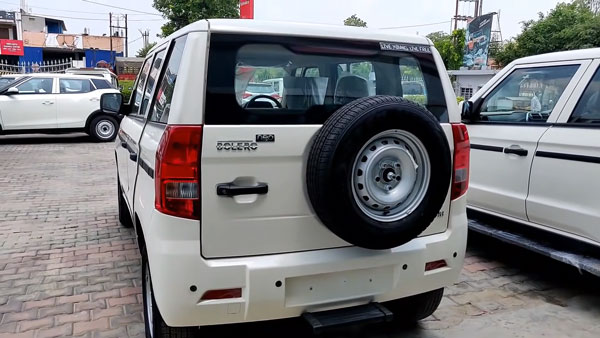 మహీంద్రా బొలెరో నియో ఎన్4 బేస్ వేరియంట్లో లభించే ఫీచర్లు