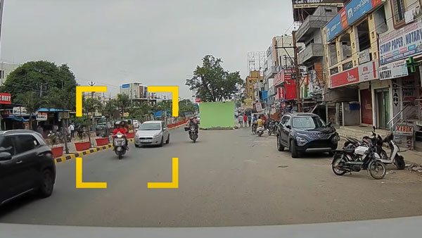 వృద్ధ మహిళను ఢీ కొట్టి పారిపోయిన యువకులు.. తర్వాత ఏం జరిగిందంటే?