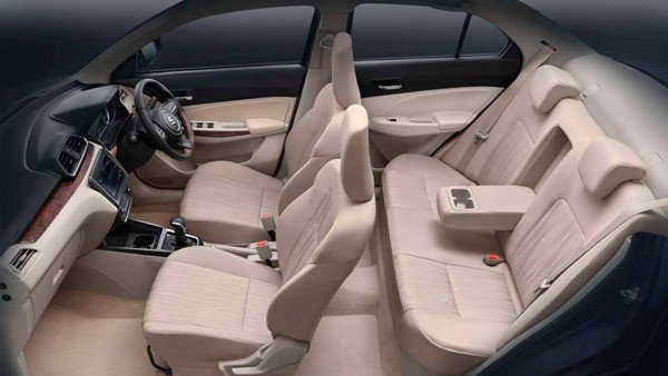 మారుతి సుజుకి డిజైర్ vs హ్యుందాయ్ ఔరా: వీటిలో ఏది బెస్ట్?