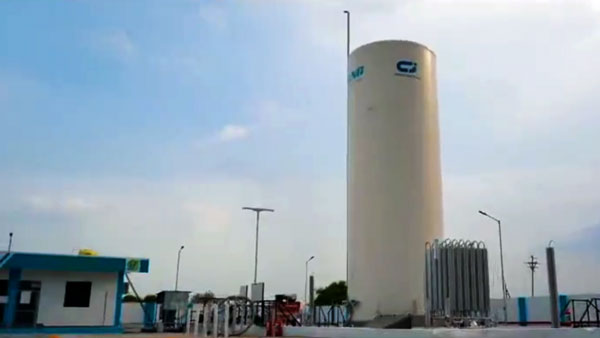 భారతదేశపు తొలి వాణిజ్య ద్రవీకృత సహజ వాయువు (ఎల్‌ఎన్‌జి) ప్లాంట్ ప్రారంభం