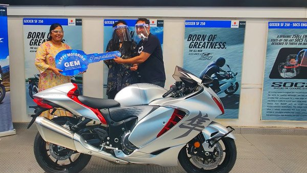 భర్త బ‌ర్త్‌డే గిఫ్ట్‌గా సుజుకి హయాబుసా బైక్ ఇచ్చిన భార్య