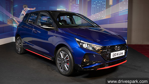 కొత్త Hyundai i20 N-Line మరియు స్టాండర్డ్ i20 మోడళ్ల మధ్య తేడా ఏంటి?