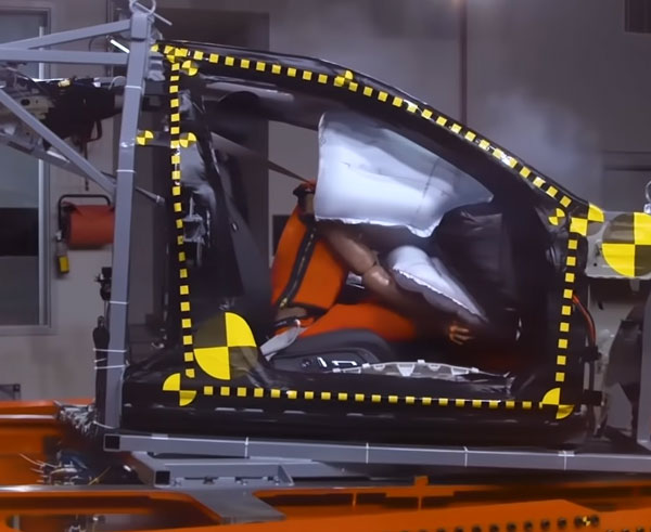 కార్లలో ఒకటి కాదు, రెండు కాదు మొత్తం ఆరు ఎయిర్బ్యాగ్లు ఉండాలి: నితిన్ గడ్కరీ కార్లలో ఒకటి కాదు, రెండు కాదు మొత్తం ఆరు ఎయిర్బ్యాగ్లు ఉండాలి: నితిన్ గడ్కరీ