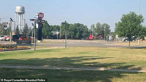 ఐస్ క్రీం కోసం నగరం నడిబోడ్డున హెలికాప్టర్ ల్యాండింగ్ చేసిన పైలట్.. ఎక్కడో తెలుసా?