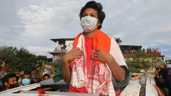 Lovlina Borgohain కు గిఫ్ట్‌గా కొత్త Renault Kiger