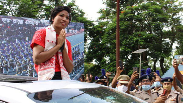 Lovlina Borgohain కు గిఫ్ట్‌గా కొత్త Renault Kiger